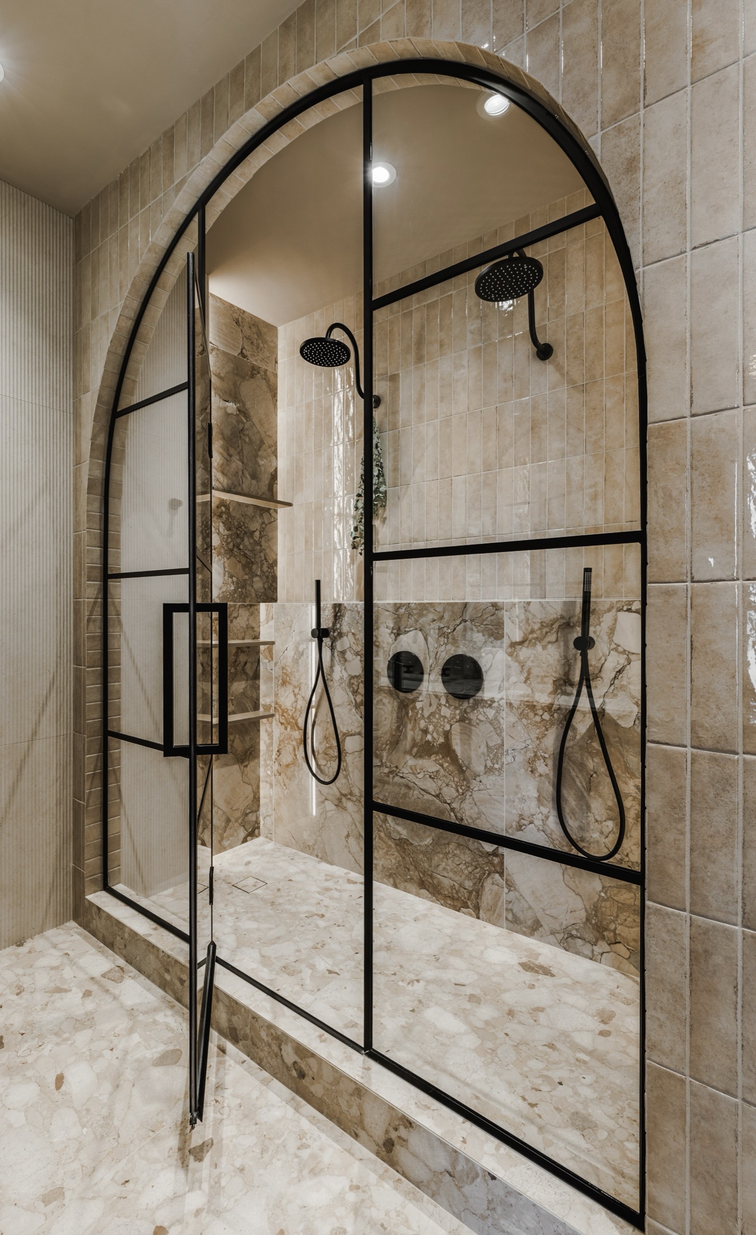 Douche en arche plein cintre, vue intérieure