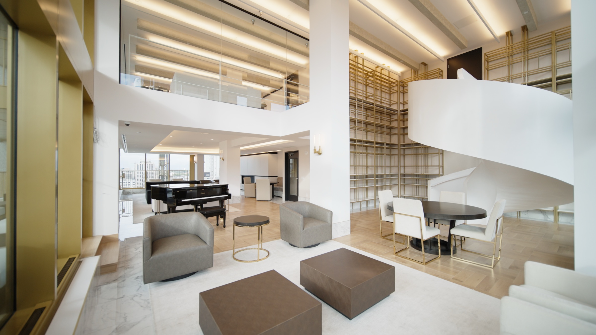 Atrium, autre angle vers la ville
